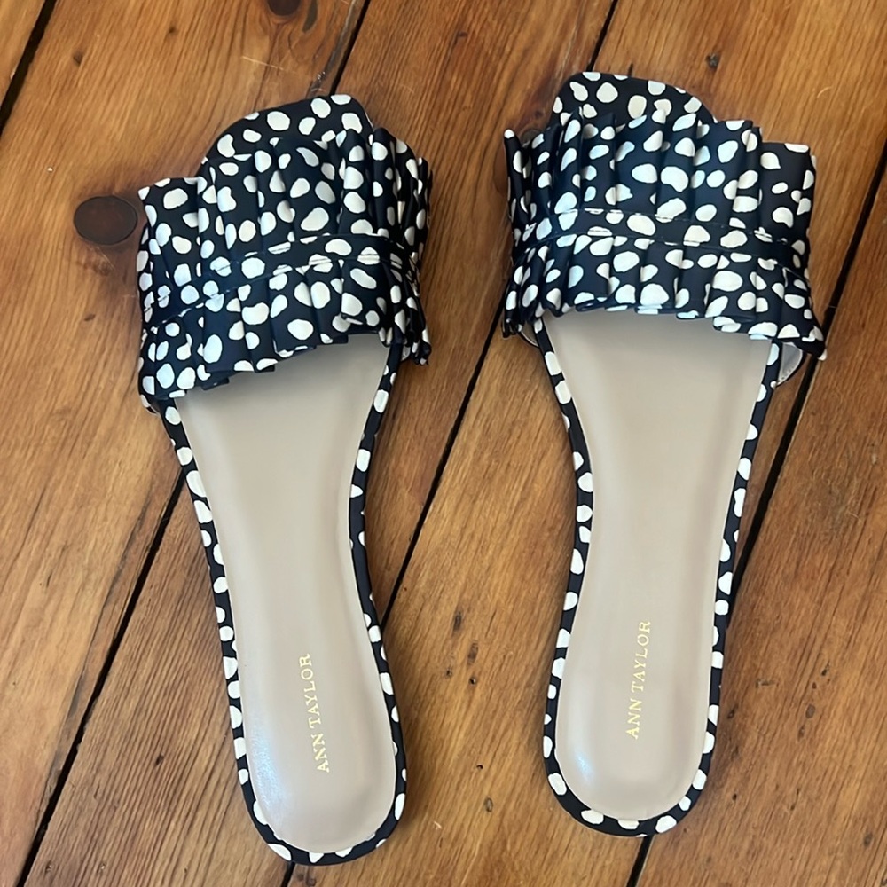 Ann Taylor Open Toe Polka Dot Slides - Brand New!